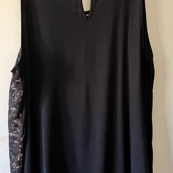 Beautiful lace design. Apt 9 tank top, black color. - Picture 11 of 13